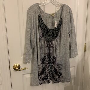 NWT- Live and Let Live Beaded Hacci Top, Python Heather Gray; P:24”, L:29.5”